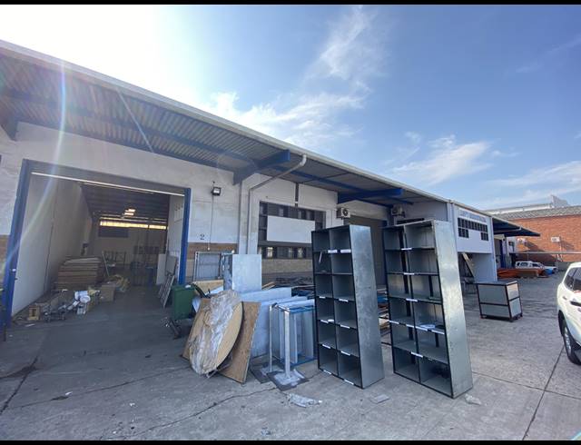 396M² WAREHOUSE TO LET IN SPRINGFIELD
